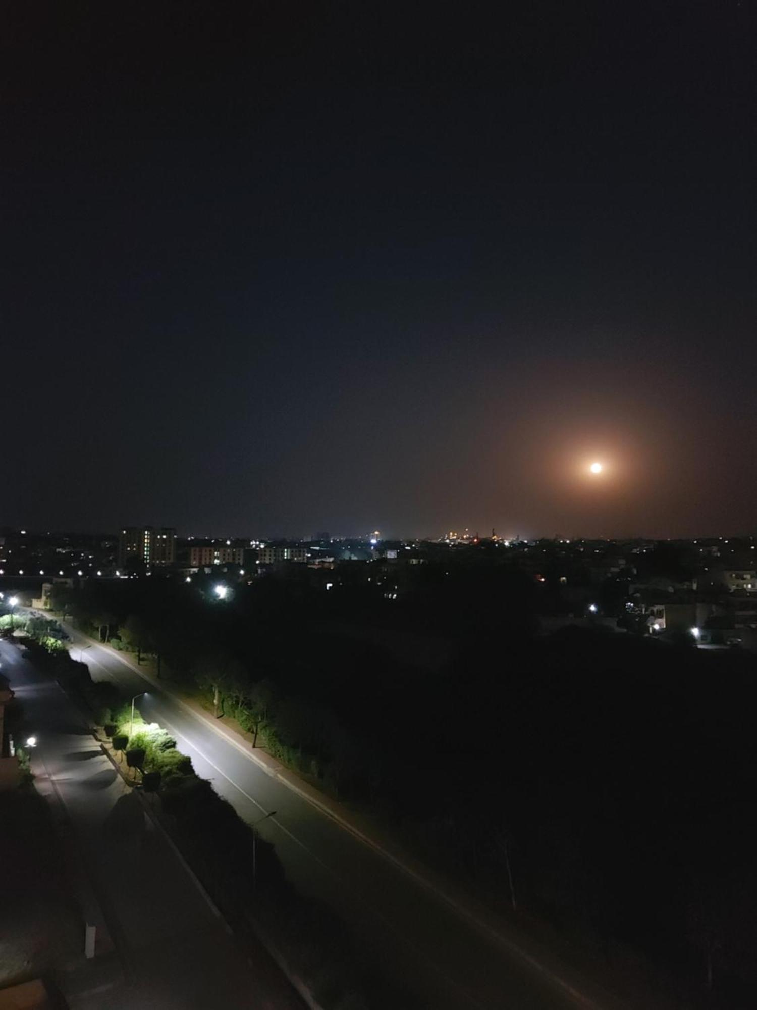Aesthetic Scenic Luxurious Apartment - Bahria Heights 라왈핀디 외부 사진