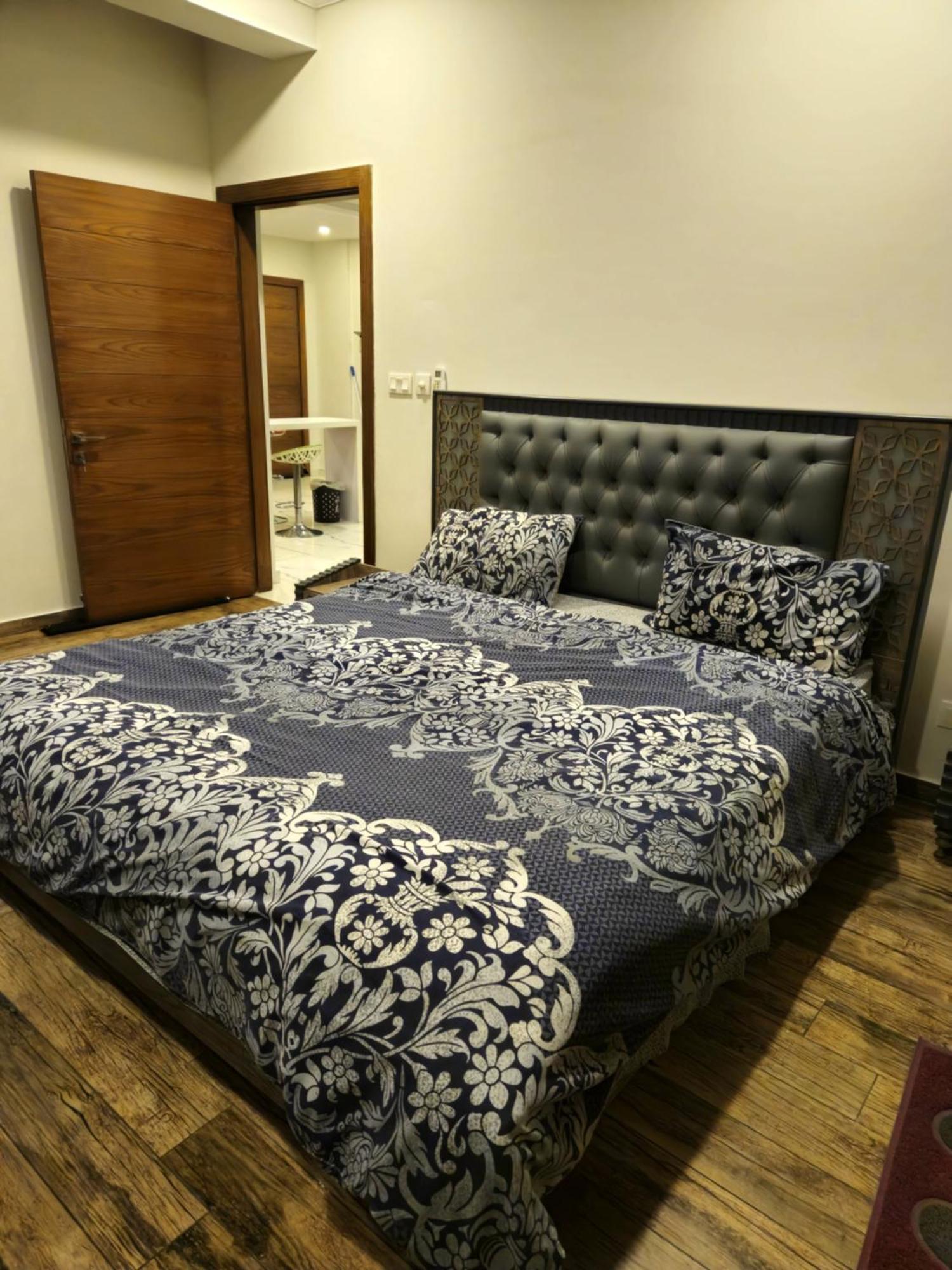 Aesthetic Scenic Luxurious Apartment - Bahria Heights 라왈핀디 외부 사진