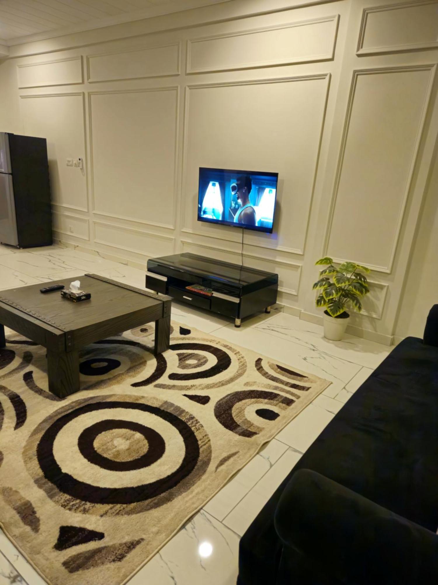 Aesthetic Scenic Luxurious Apartment - Bahria Heights 라왈핀디 외부 사진
